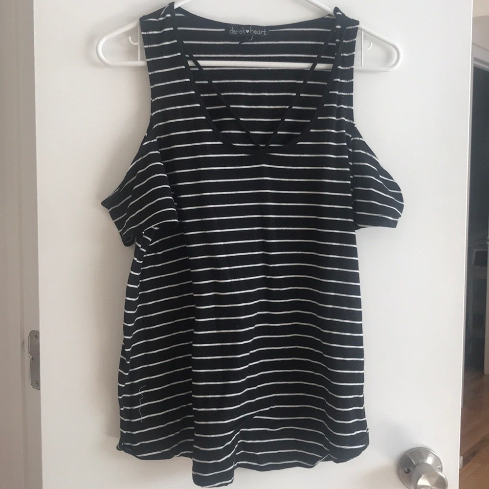Cold shoulder top